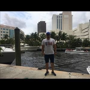 Meet your Posher, Camilo